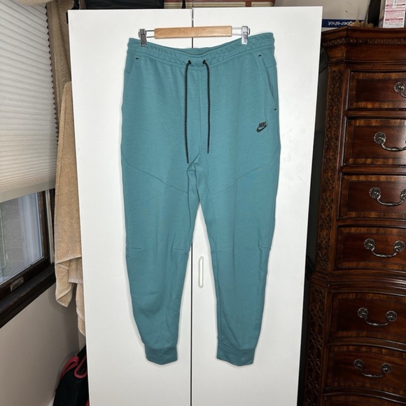 NIKE SPORTSWEAR TECH FLEECE JOGGERS MINERAL TEAL MEN'S SIZE XL CU4495-381 NEW - Picture 1 of 4